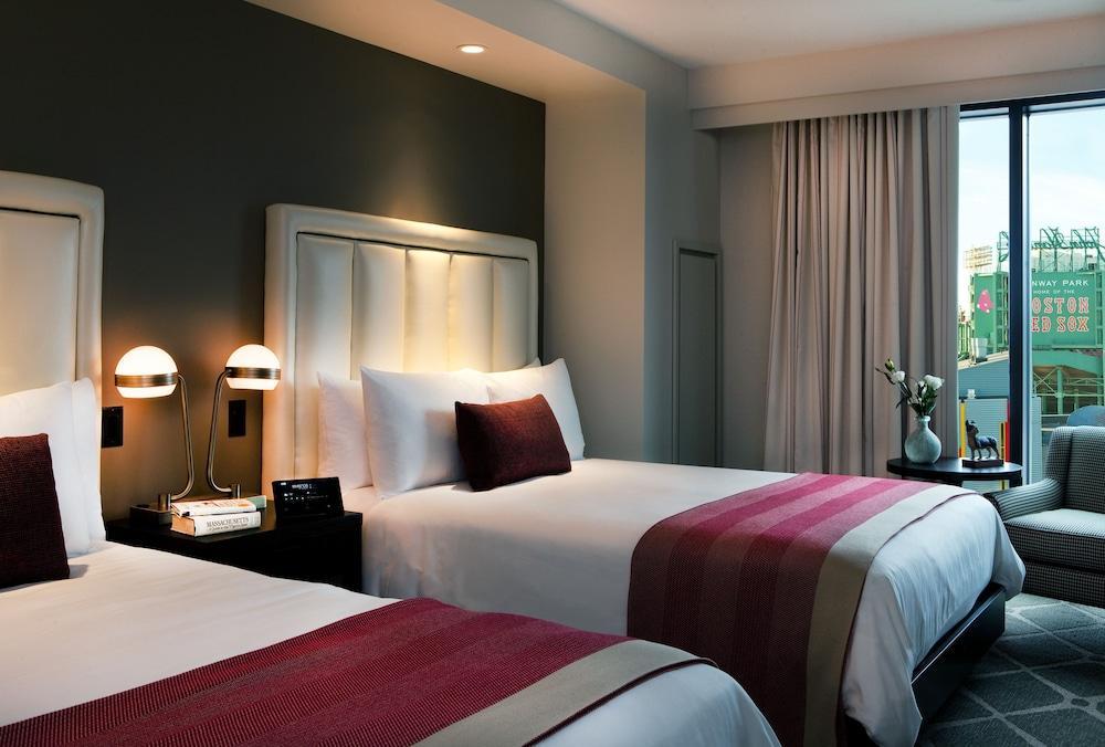 Hotel Commonwealth Бостън Екстериор снимка A guest room at the Hilton San Francisco