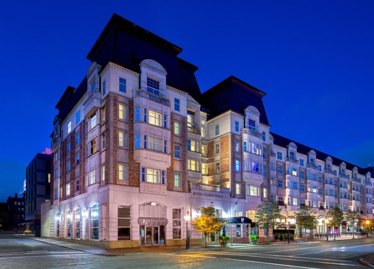Hotel Commonwealth Бостън Екстериор снимка The Village at West End