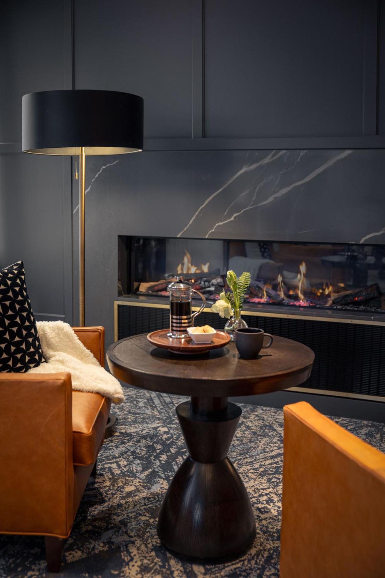 Hotel Commonwealth Бостън Екстериор снимка