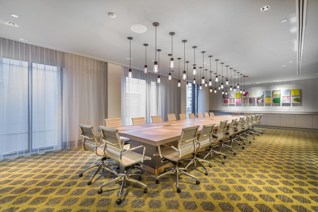 Hotel Commonwealth Бостън Екстериор снимка The boardroom at the new headquarters