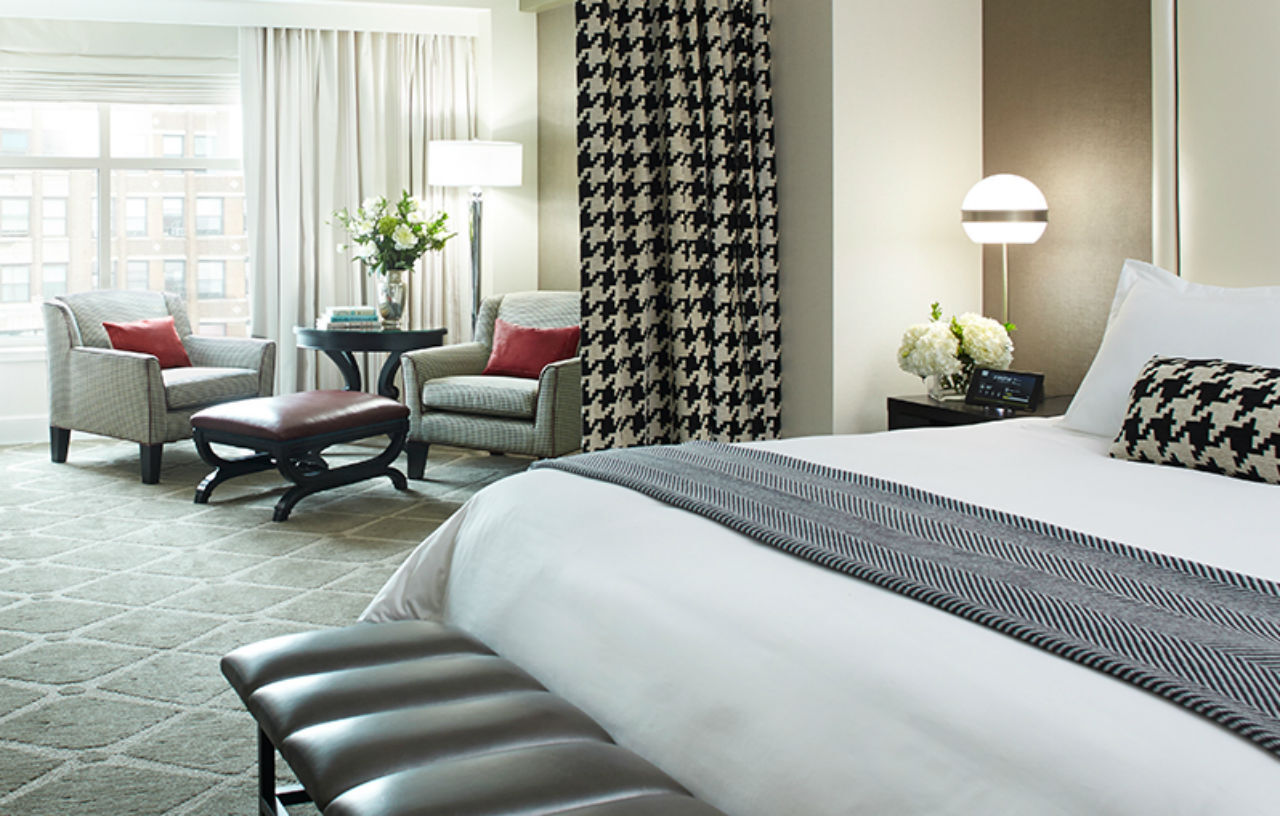 Hotel Commonwealth Бостън Екстериор снимка A suite at the Four Seasons Hotel